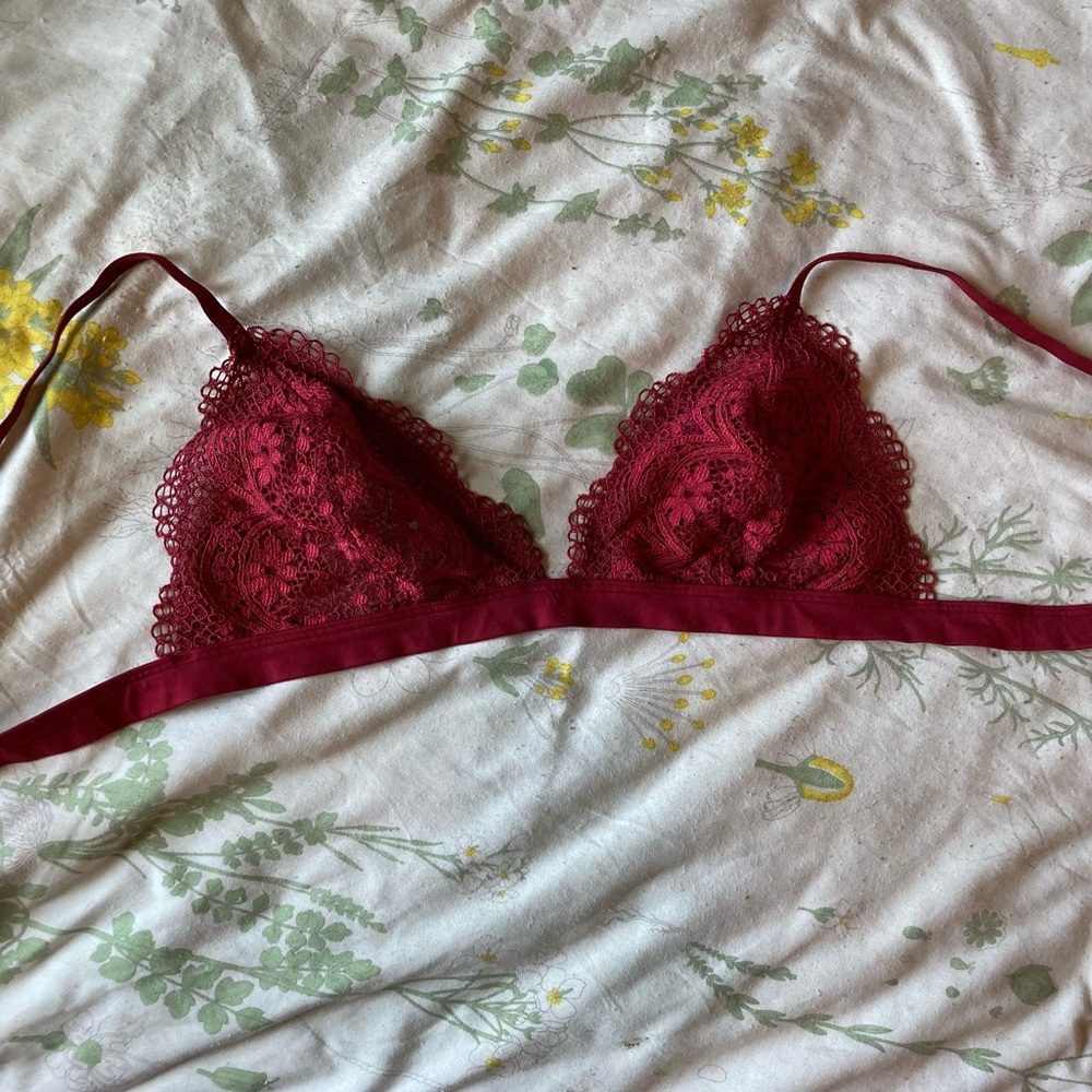 Victoria’s Secret red lace bralette, size large.